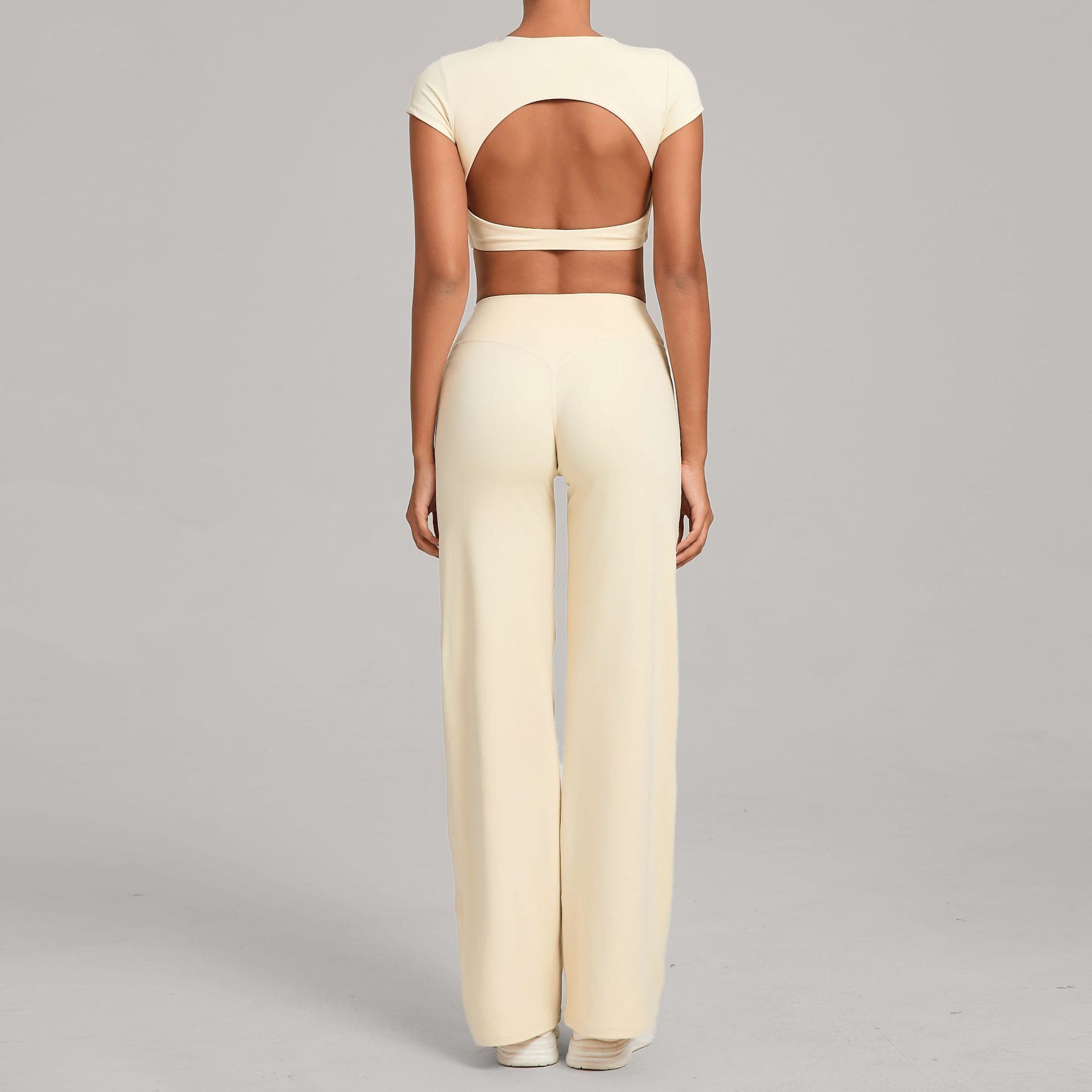 athletic wear vendors